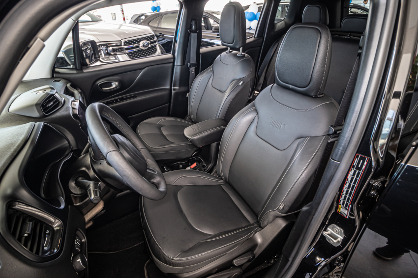 JEEP RENEGADE 1.3 T270 TURBO FLEX LONGITUDE AT6 19