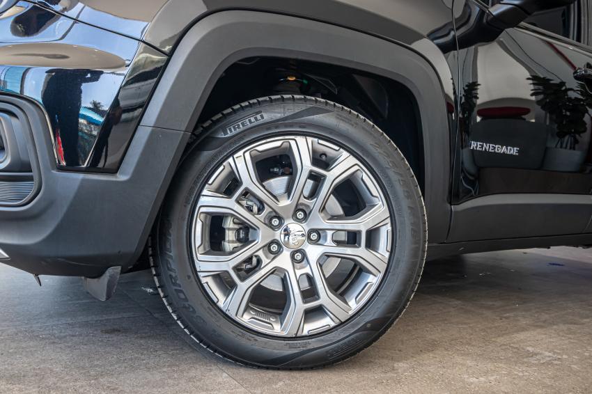 JEEP RENEGADE 1.3 T270 TURBO FLEX LONGITUDE AT6 2