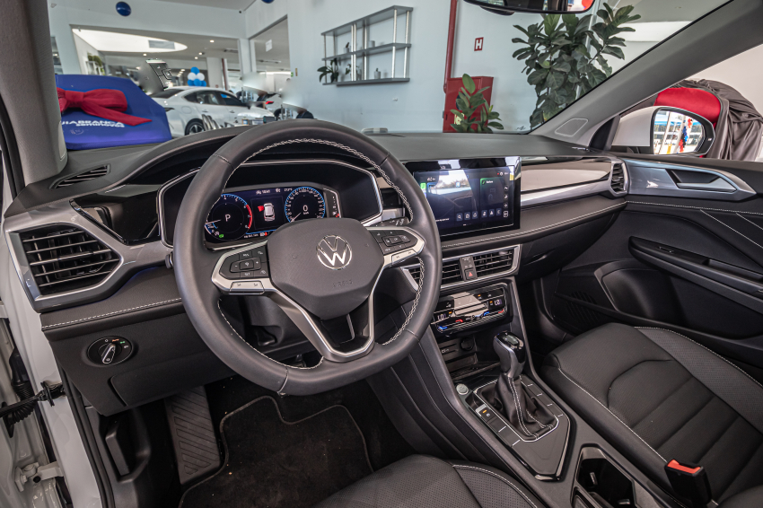 Volkswagen TAOS 1.4 250 TSI TOTAL FLEX HIGHLINE AUTOMÁTICO 14