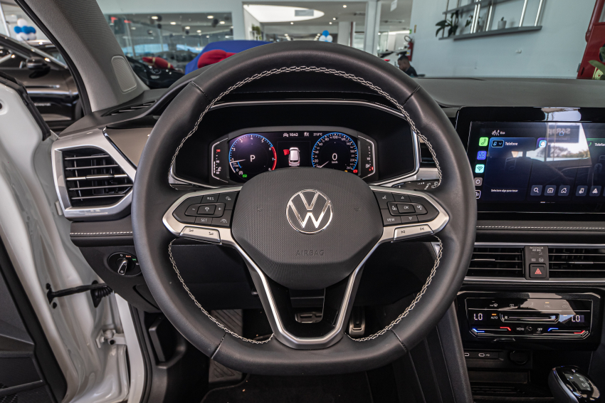Volkswagen TAOS 1.4 250 TSI TOTAL FLEX HIGHLINE AUTOMÁTICO 15