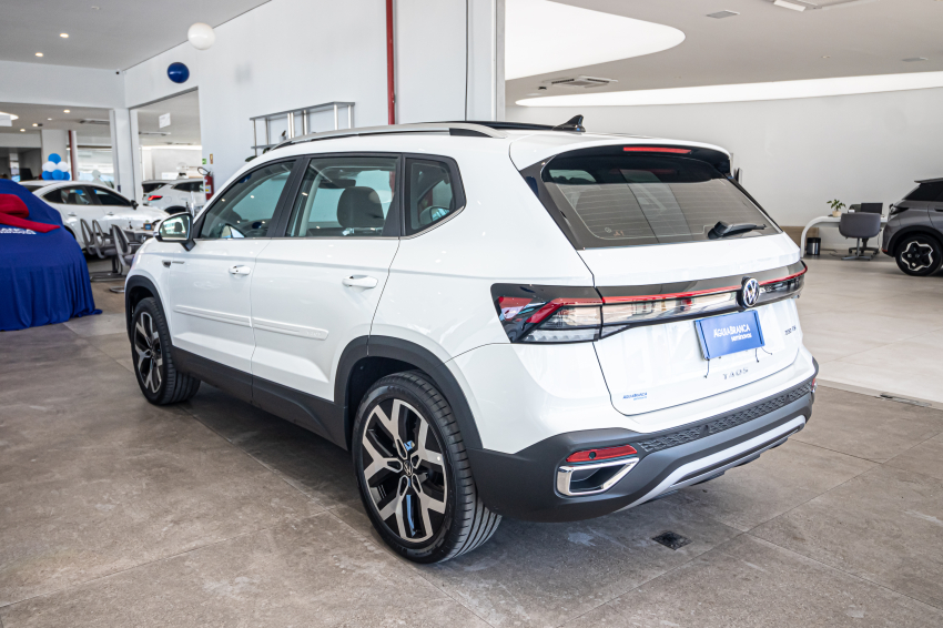 Volkswagen TAOS 1.4 250 TSI TOTAL FLEX HIGHLINE AUTOMÁTICO 7