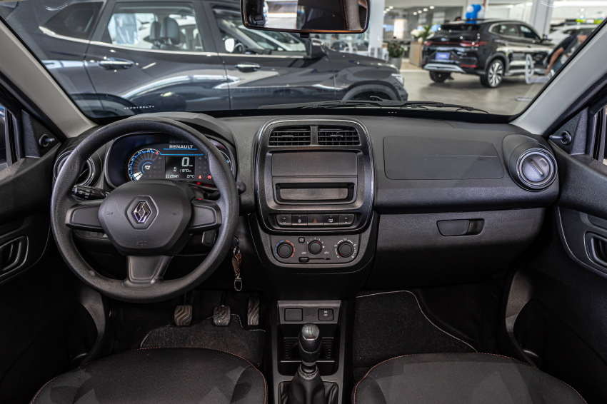 Renault KWID 1.0 12V SCE FLEX ZEN MANUAL 13