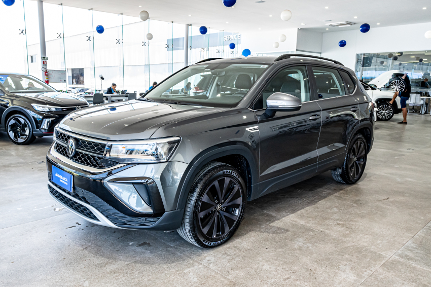 Volkswagen TAOS 1.4 250 TSI TOTAL FLEX COMFORTLINE AUTOMÁTICO