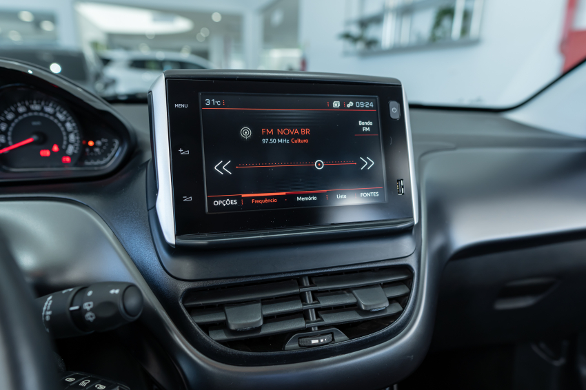 Peugeot 2008 1.6 16V THP FLEX STYLE 4P AUTOMÁTICO 16