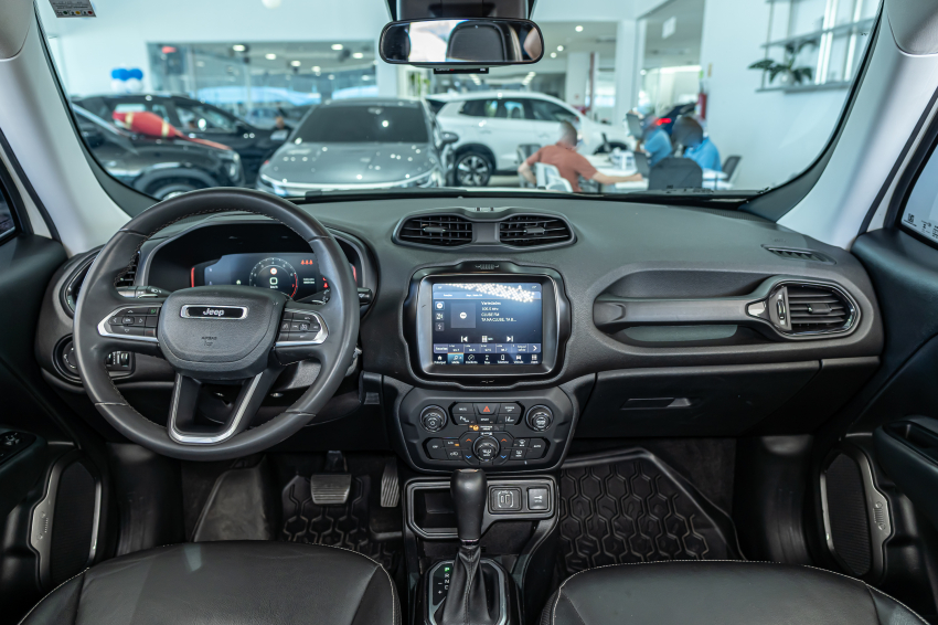 JEEP RENEGADE 1.3 T270 TURBO FLEX LONGITUDE AT6 13