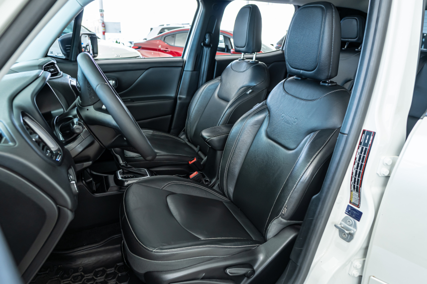 JEEP RENEGADE 1.3 T270 TURBO FLEX LONGITUDE AT6 19