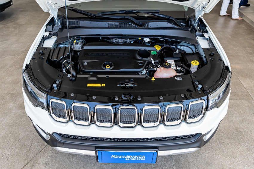 JEEP COMPASS 2.0 TD350 TURBO DIESEL LIMITED AT9 6