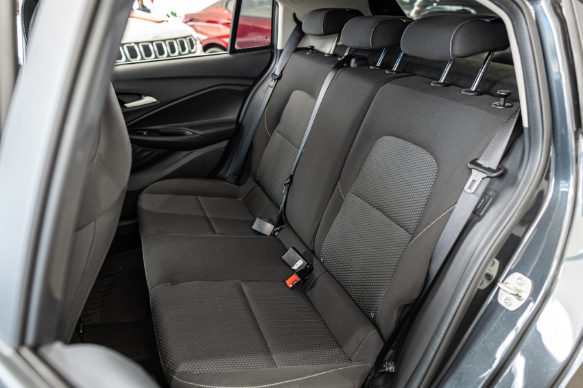 Chevrolet ONIX 1.0 FLEX LT MANUAL 21
