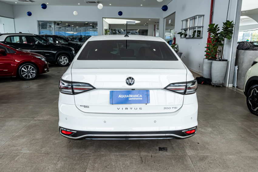 Volkswagen VIRTUS 1.0 200 TSI HIGHLINE AUTOMÁTICO 8