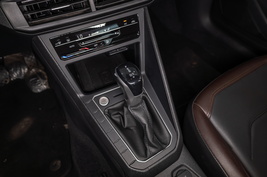 Volkswagen VIRTUS 1.0 200 TSI HIGHLINE AUTOMÁTICO 17