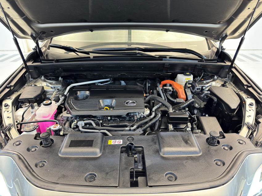 Lexus NX 350h 2.5 16V VVT-I HYBRID F-SPORT CVT AWD 6