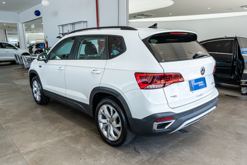 Volkswagen TAOS 1.4 250 TSI TOTAL FLEX COMFORTLINE AUTOMÁTICO 7
