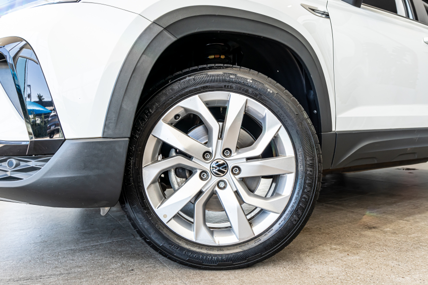 Volkswagen TAOS 1.4 250 TSI TOTAL FLEX COMFORTLINE AUTOMÁTICO 2