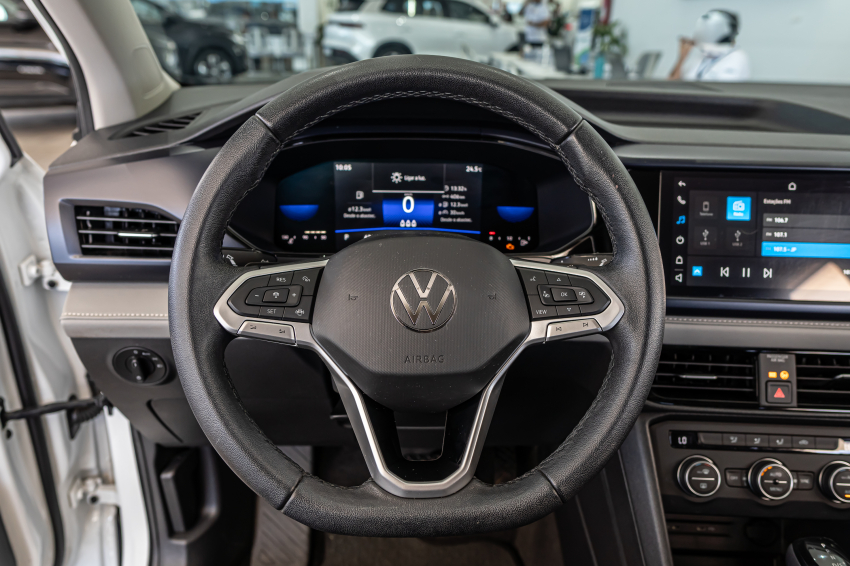 Volkswagen TAOS 1.4 250 TSI TOTAL FLEX COMFORTLINE AUTOMÁTICO 15