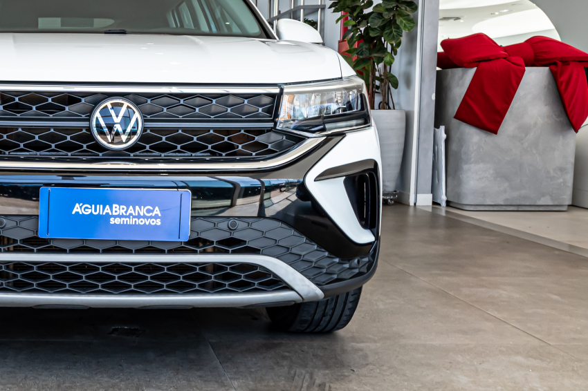 Volkswagen TAOS 1.4 250 TSI TOTAL FLEX COMFORTLINE AUTOMÁTICO 4