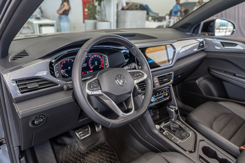 Volkswagen TAOS 1.4 250 TSI TOTAL FLEX HIGHLINE AUTOMÁTICO 13