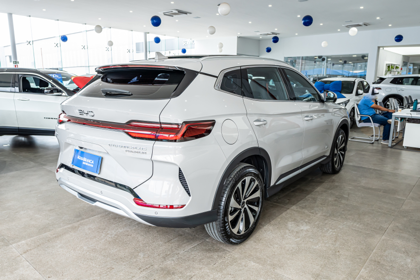 BYD SONG PLUS PREMIUM 1.5 DM-I TURBO HÍBRIDO AWD AUTOMÁTICO 11