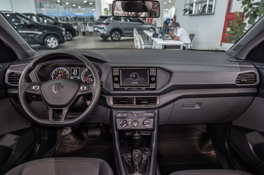 Volkswagen T-CROSS 1.0 200 TSI TOTAL FLEX SENSE AUTOMÁTICO 14