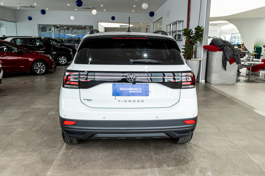 Volkswagen T-CROSS 1.0 200 TSI TOTAL FLEX SENSE AUTOMÁTICO 8