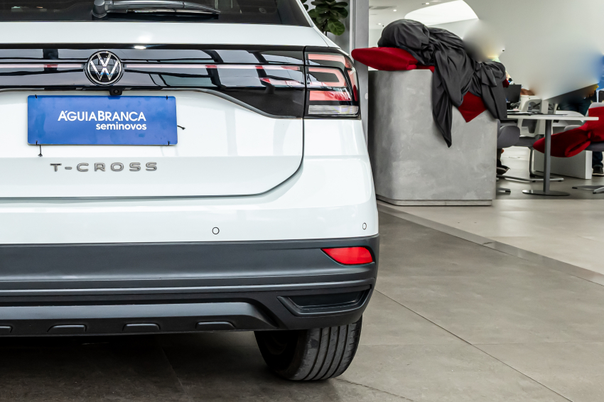 Volkswagen T-CROSS 1.0 200 TSI TOTAL FLEX SENSE AUTOMÁTICO 9