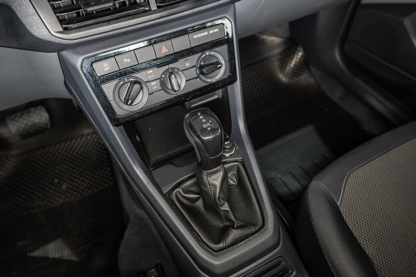 Volkswagen T-CROSS 1.0 200 TSI TOTAL FLEX SENSE AUTOMÁTICO 17