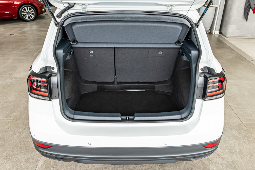 Volkswagen T-CROSS 1.0 200 TSI TOTAL FLEX SENSE AUTOMÁTICO 11