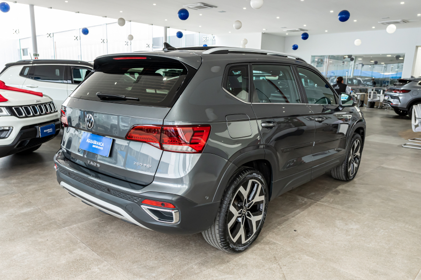 Volkswagen TAOS 1.4 250 TSI TOTAL FLEX HIGHLINE AUTOMÁTICO 10