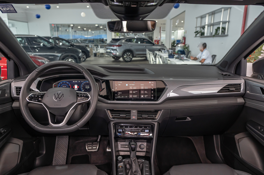 Volkswagen TAOS 1.4 250 TSI TOTAL FLEX HIGHLINE AUTOMÁTICO 14