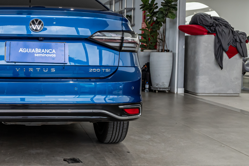 Volkswagen VIRTUS 1.0 200 TSI HIGHLINE AUTOMÁTICO 9