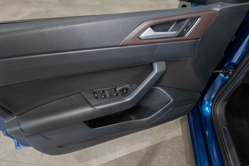 Volkswagen VIRTUS 1.0 200 TSI HIGHLINE AUTOMÁTICO 19