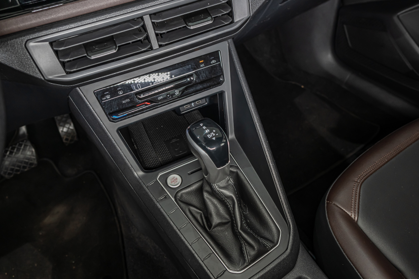 Volkswagen VIRTUS 1.0 200 TSI HIGHLINE AUTOMÁTICO 17