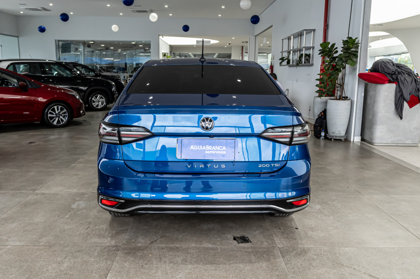 Volkswagen VIRTUS 1.0 200 TSI HIGHLINE AUTOMÁTICO 8