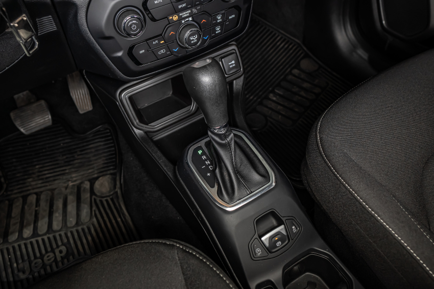 JEEP RENEGADE 1.3 T270 TURBO FLEX ALTITUDE AT6 17