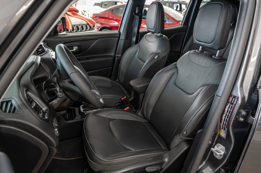 JEEP RENEGADE 1.3 T270 TURBO FLEX LONGITUDE AT6 19