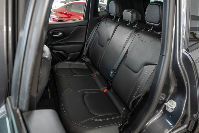 JEEP RENEGADE 1.3 T270 TURBO FLEX LONGITUDE AT6 20