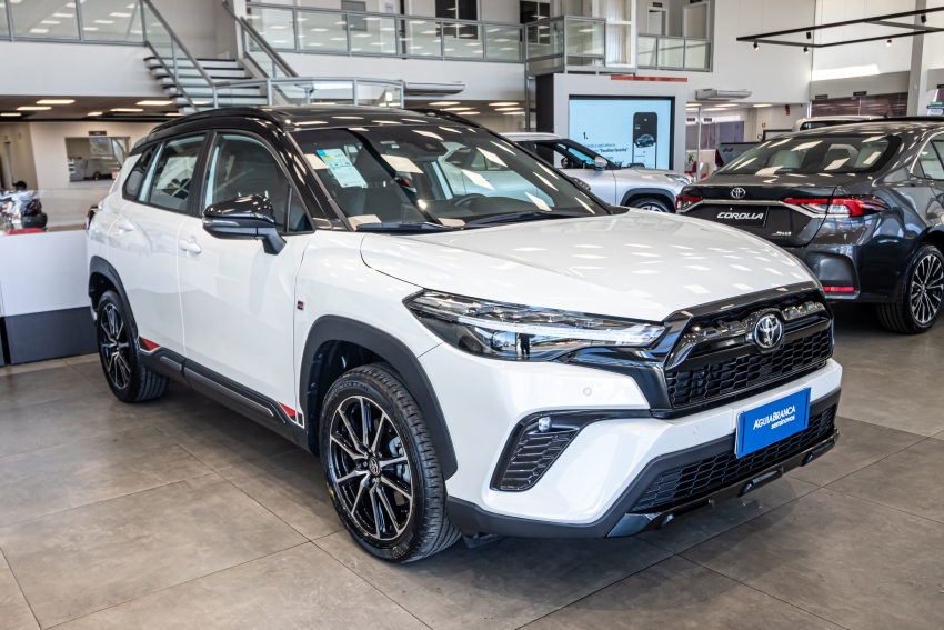Toyota COROLLA CROSS 2.0 VVT-IE FLEX GR-SPORT DIRECT SHIFT 5