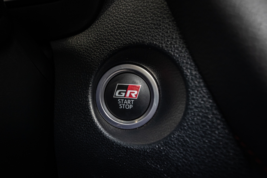 Toyota COROLLA CROSS 2.0 VVT-IE FLEX GR-SPORT DIRECT SHIFT 16