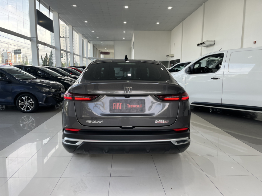 fastback audace 1.0 turbo at 22/23 flex cinza