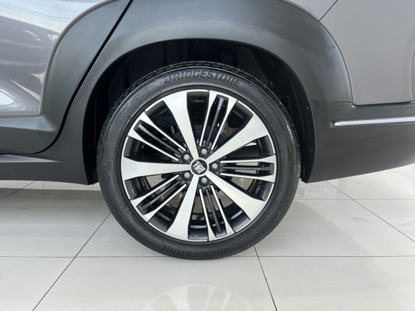 fastback audace 1.0 turbo at 22/23 flex cinza