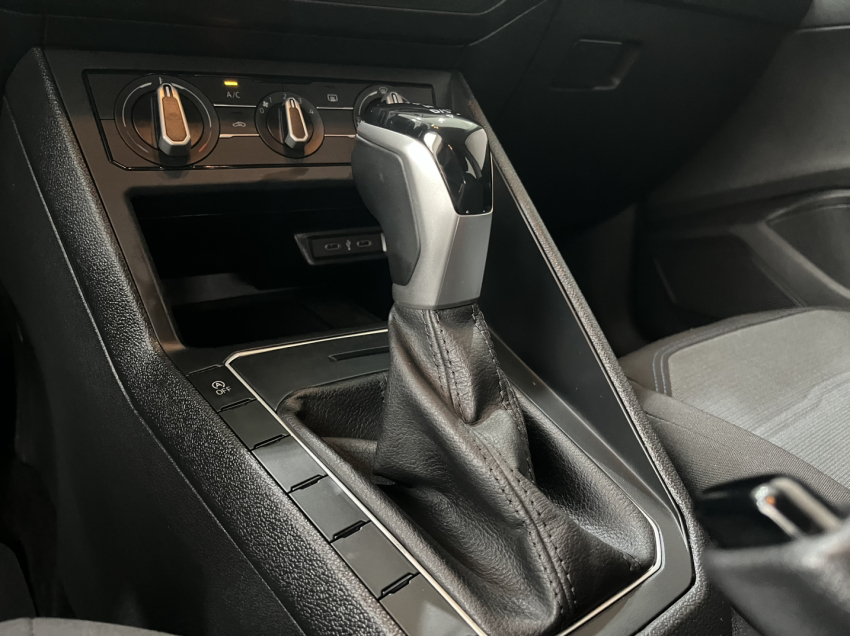 volkswagen nivus 1.0 200 tsi total flex comfortline automatico 4p 2023