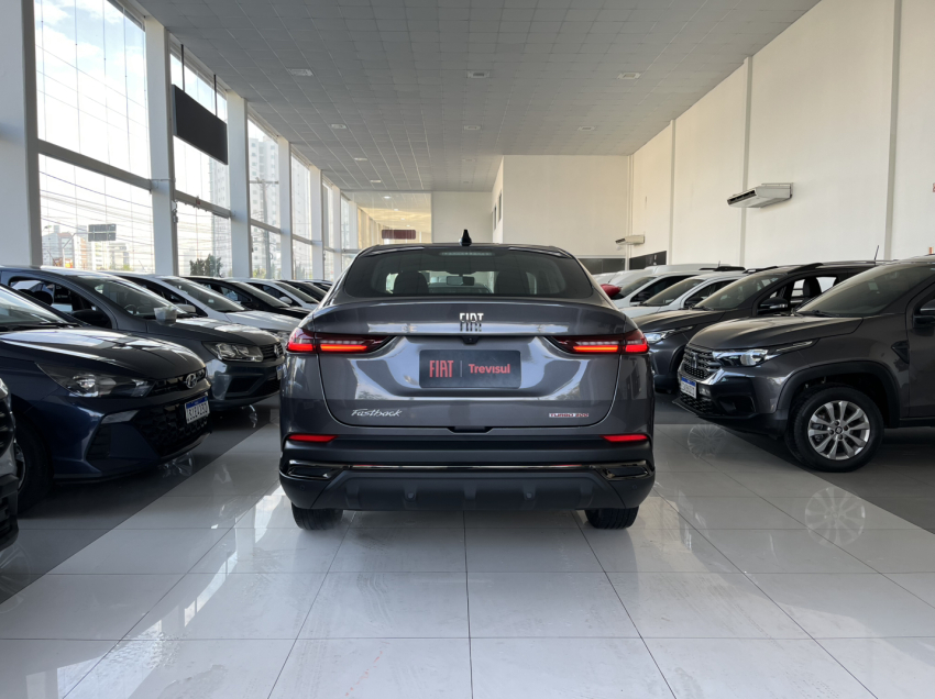 fiat fastback 1.0 turbo 200 flex cvt 4p automatico 2024