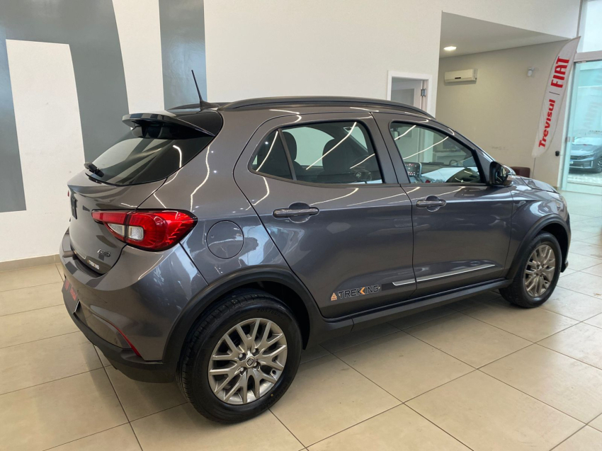 fiat argo 1.8 e.torq flex trekking at6 1.3 4p manual 2020