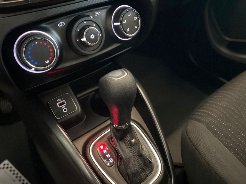 fiat cronos 1.3 firefly flex drive cvt 4p automatico 2023