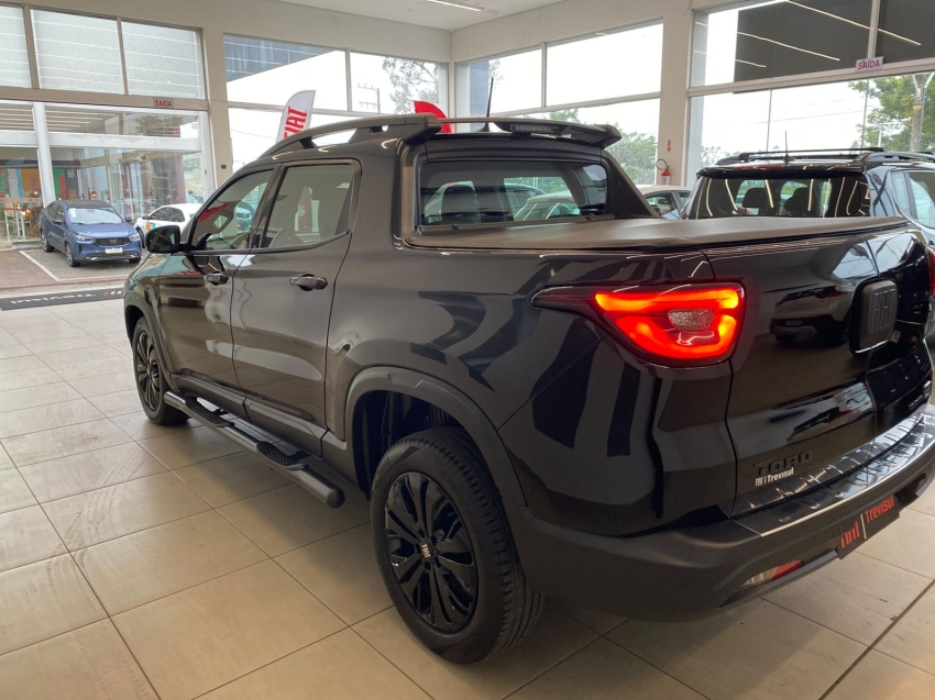 fiat toro 1.3 turbo 270 flex volcano at6 2024/2024