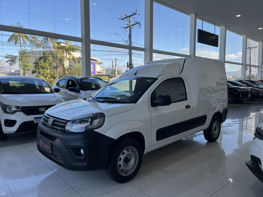 fiorino endurance 1.4 23/24 flex branca fiorino endurance 1.4 23/24 flex branca