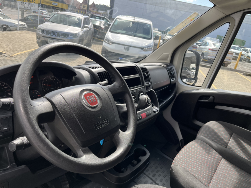 ducato cargo 11.5m&sup3; 2.2 23/23 diesel branco9