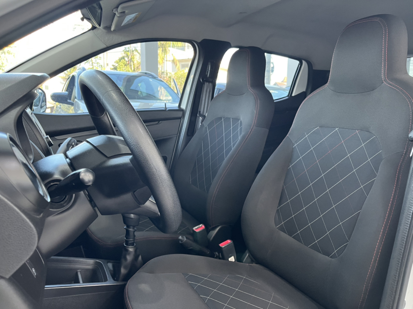 kwid zen 1.0 23/24 flex branco