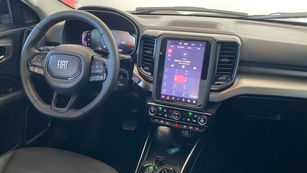 fiat  toro 2.0 16v turbo diesel volcano 4wd at9 2024/2025