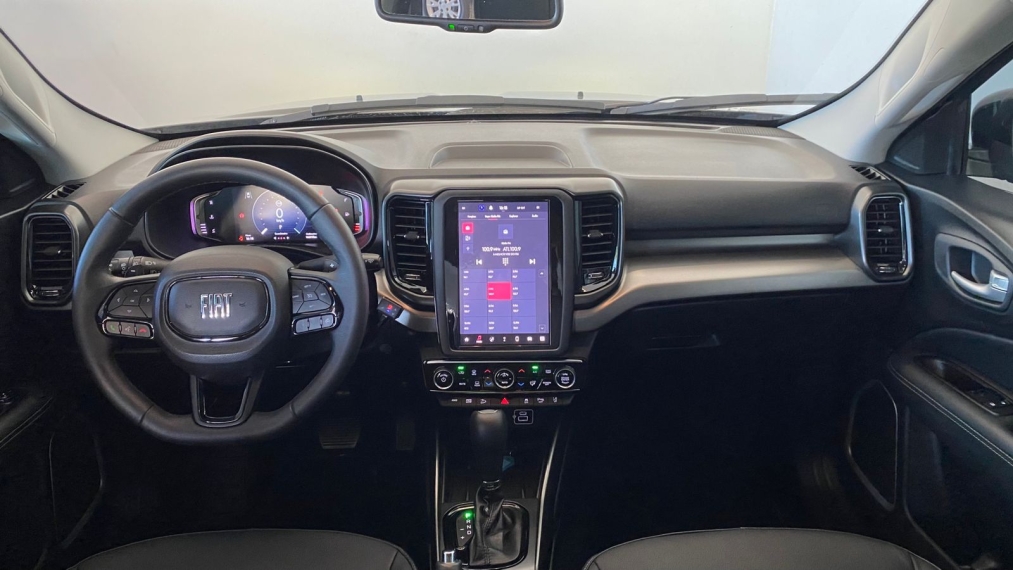 fiat  toro 2.0 16v turbo diesel volcano 4wd at9 2024/2025