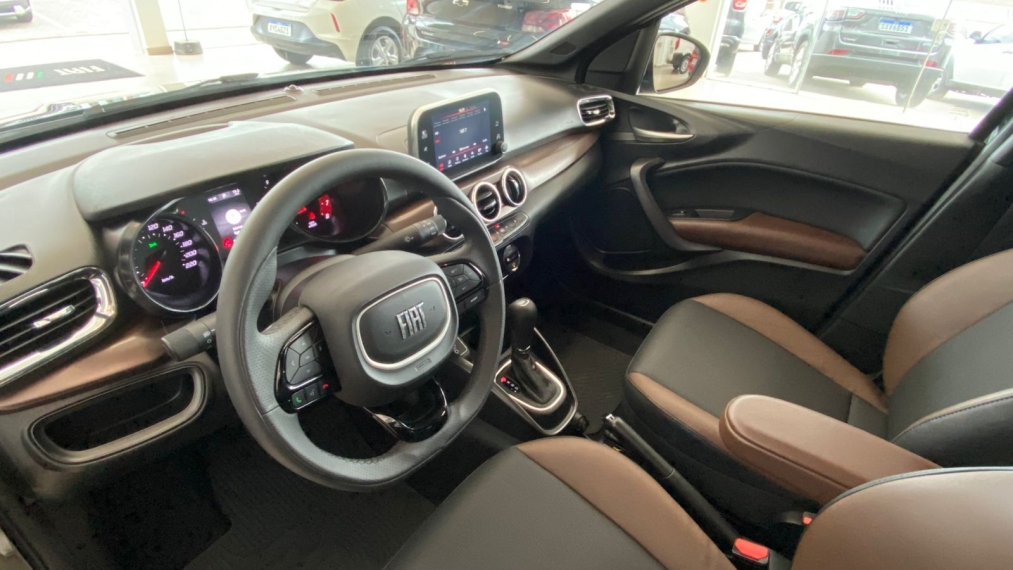 fiat  cronos 1.3 firefly flex precision cvt 2024/2025